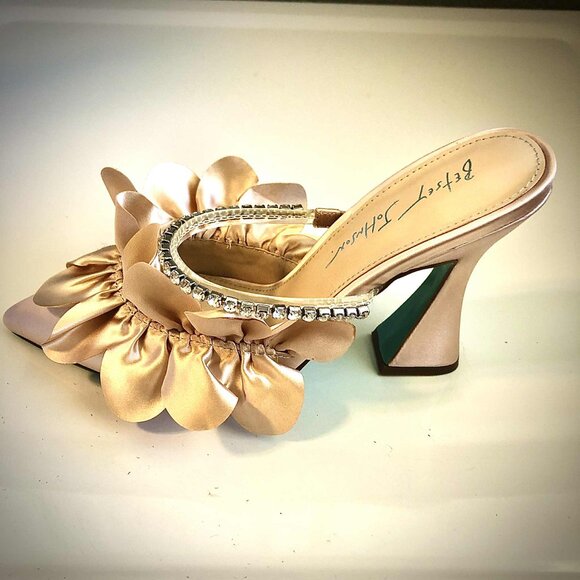 Betsey Johnson Jayde Heels - Picture 3 of 13